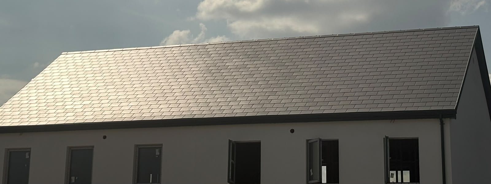 Roofing service by Elite Homes